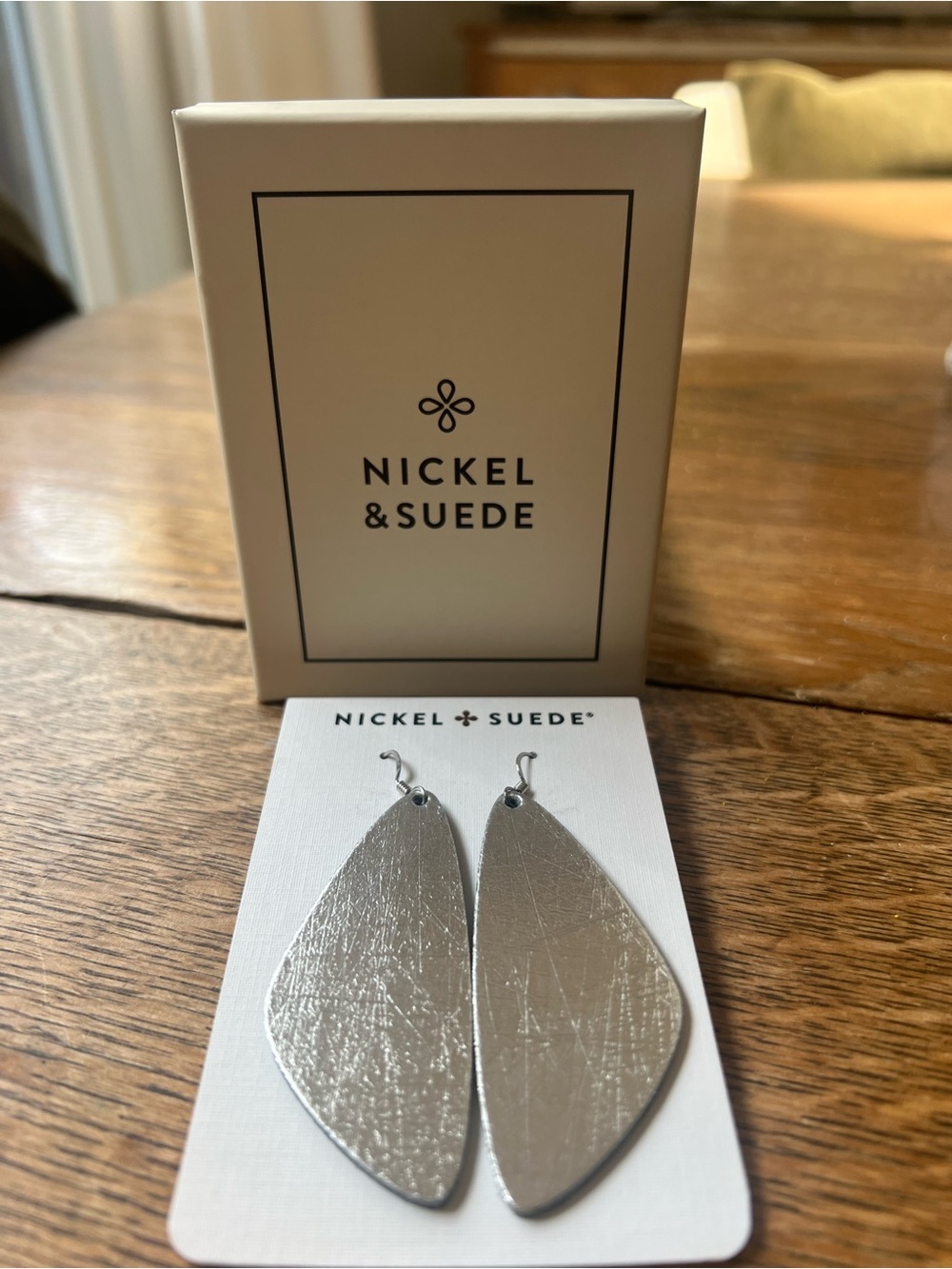 Nickel & Suede Silver Textured Leaf Earrings